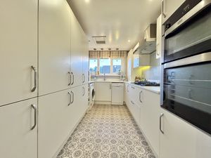 Photo 11- click for photo gallery